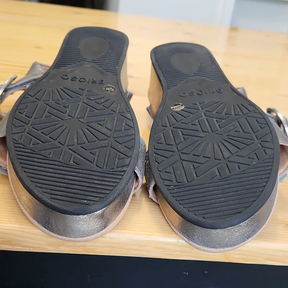 Brioso Huntley Sandals Comfort Metallic Covered Wedge in Pewter Size 9.5 - Picture 13 of 17